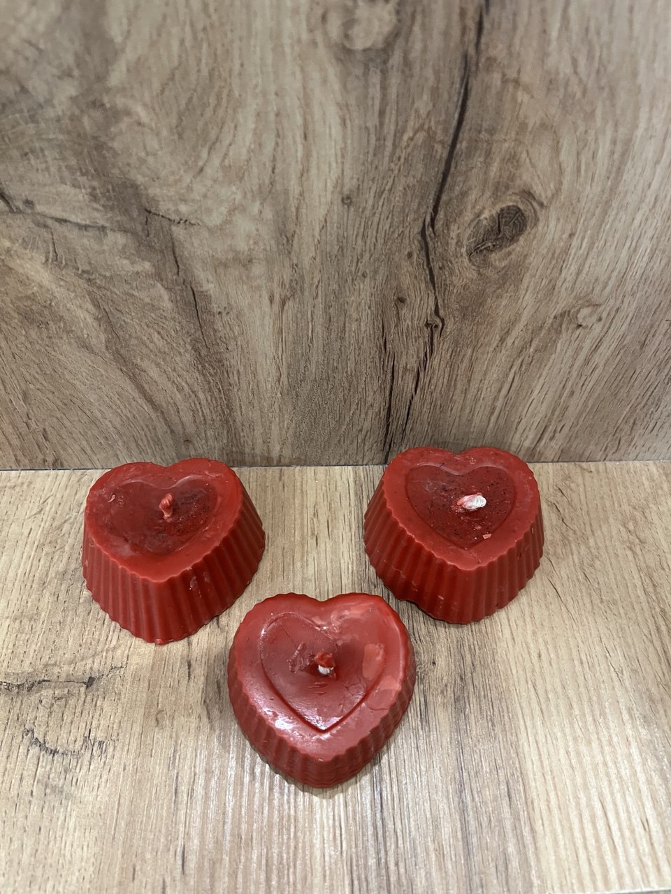 Кольорові воскові свічки – серця