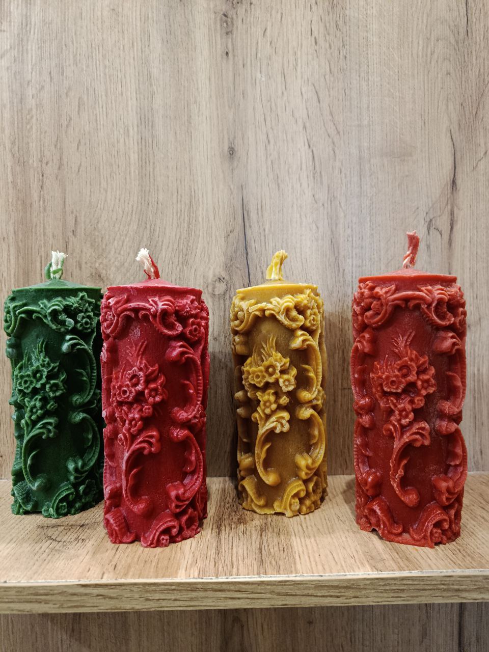 Кольорові воскові свічки - святкові