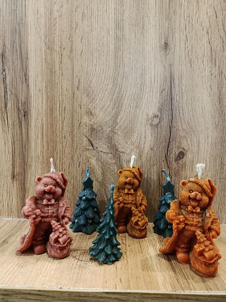 Кольорові воскові свічки  новорічні зображення