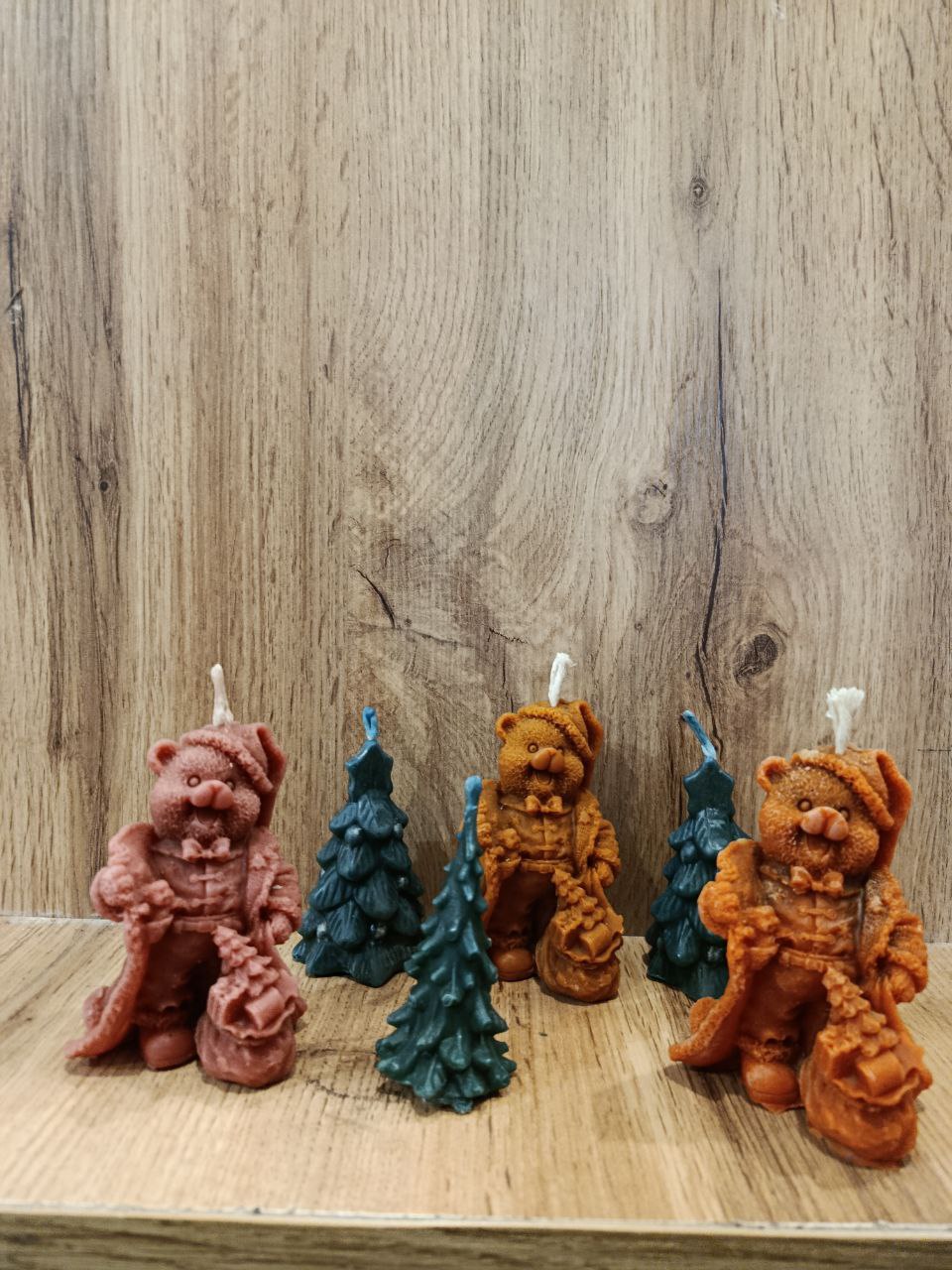 Кольорові воскові свічки новорічні