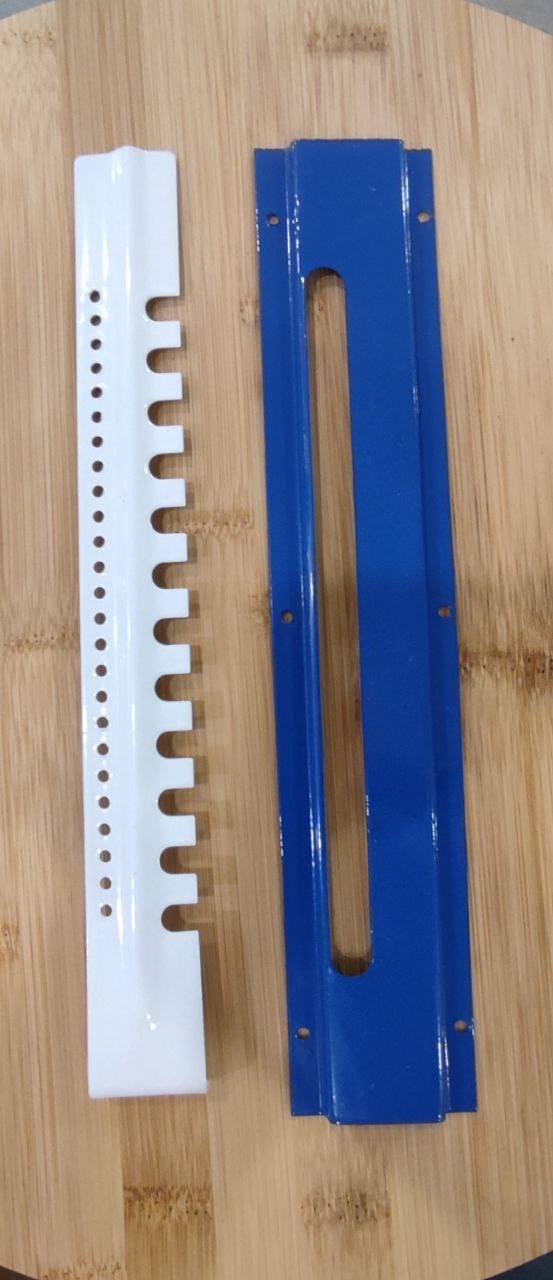 Льотковий загороджувач 2-х елементний нижній 250х45 мм полімер