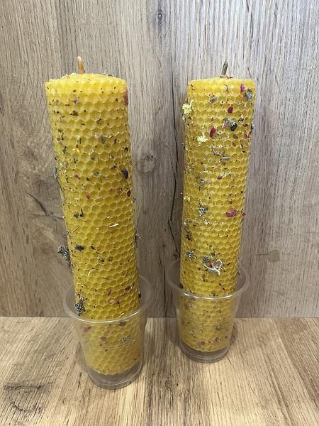 Кольорові воскові свічки з вощіни зображення